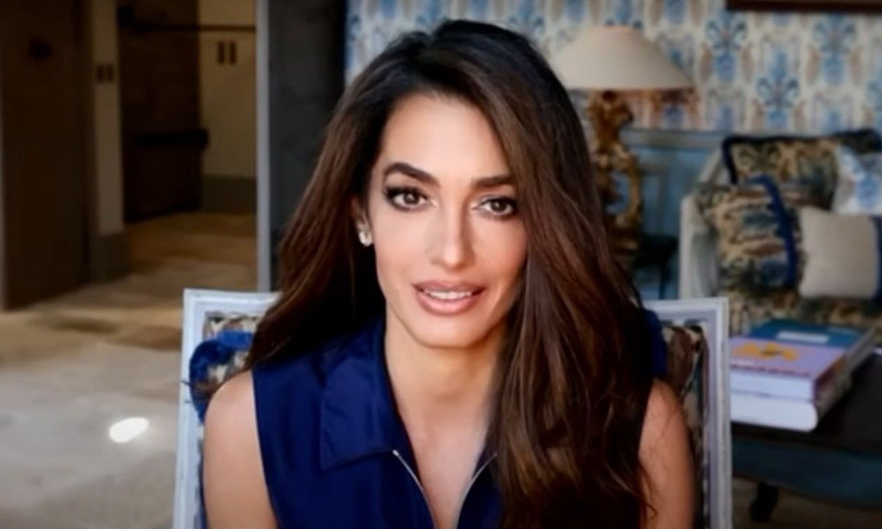 Звездная гостиная выполнена в голубых тонах Звездная гостиная выполнена в голубых тонах