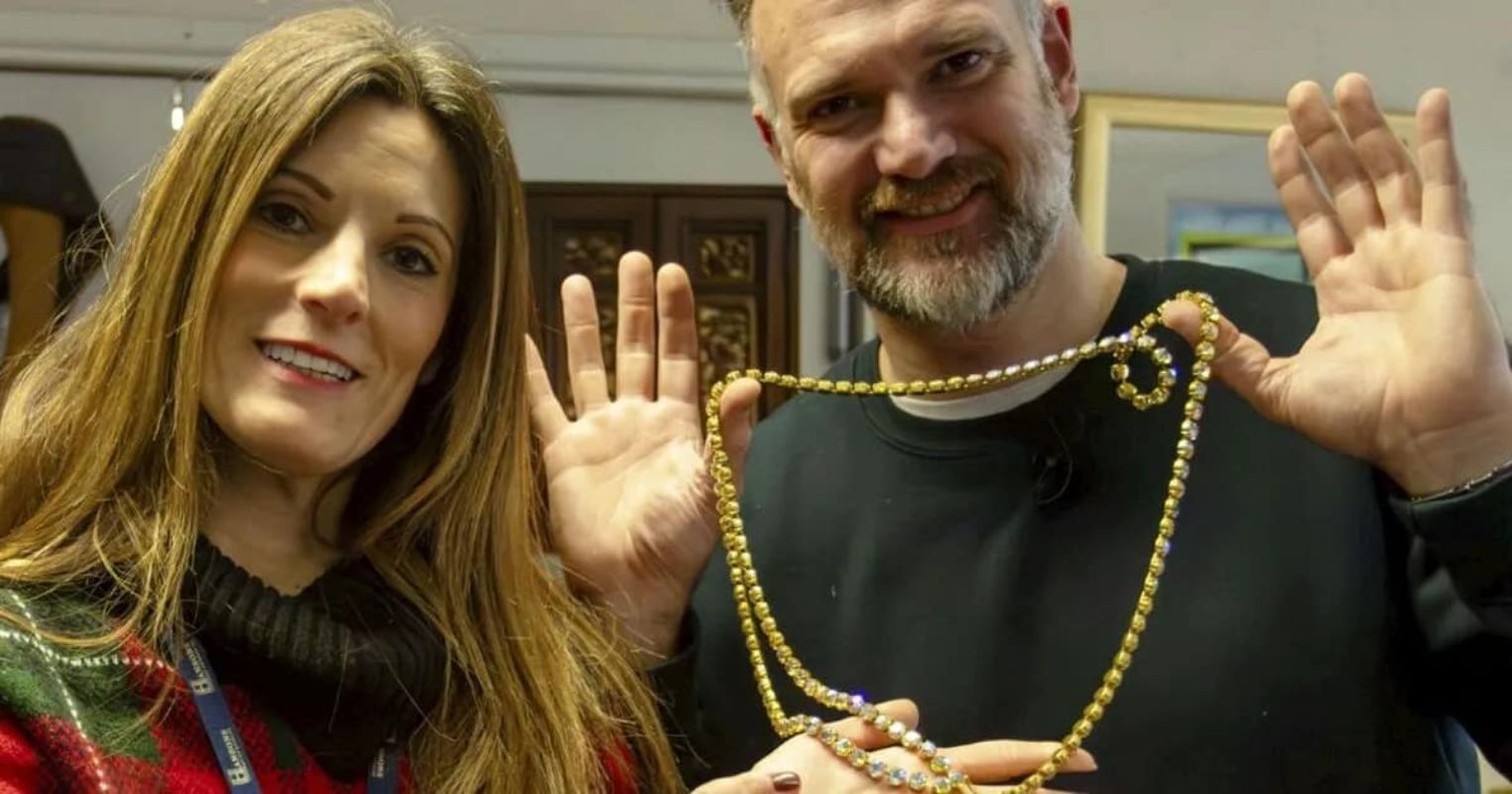 Ремінь придбали в благодійному магазині Ремінь придбали в благодійному магазині